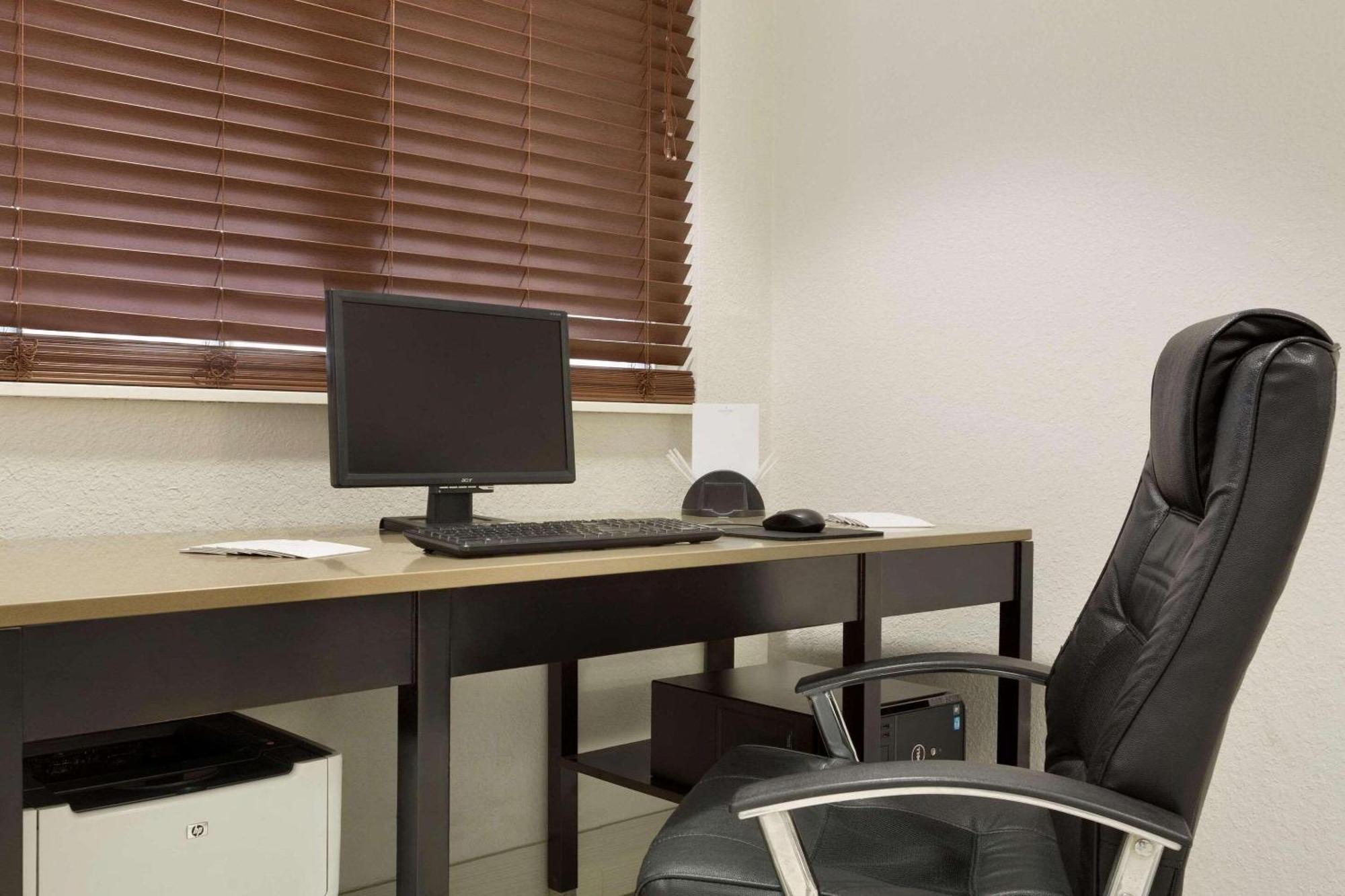 Country Inn & Suites By Radisson, Dfw Airport South, Tx アーヴィング エクステリア 写真