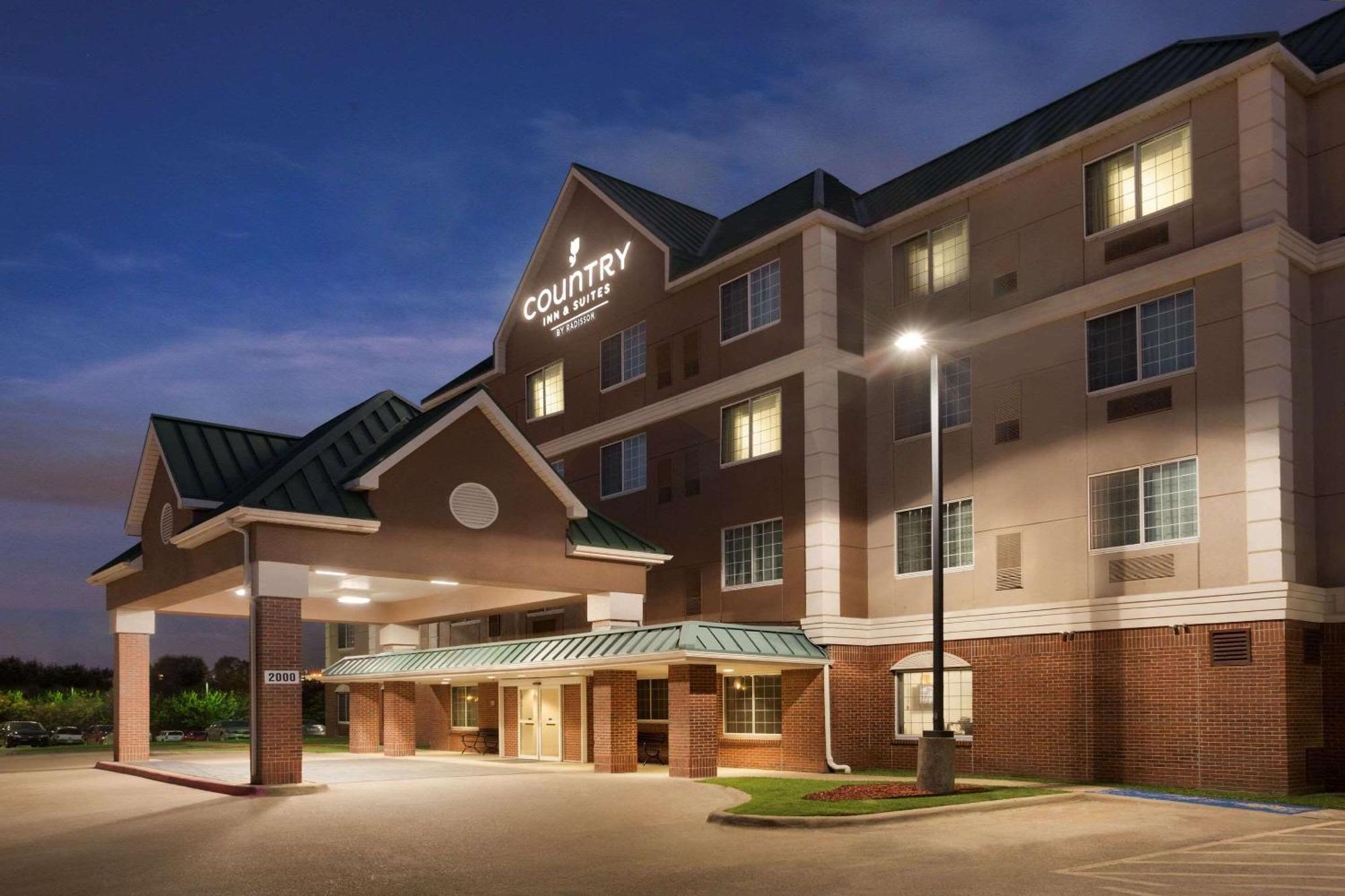 Country Inn & Suites By Radisson, Dfw Airport South, Tx アーヴィング エクステリア 写真