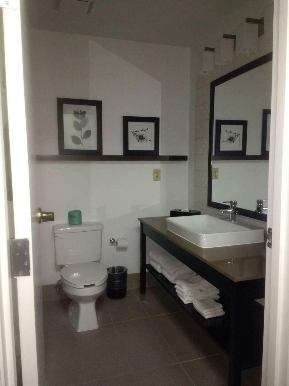 Country Inn & Suites By Radisson, Dfw Airport South, Tx アーヴィング エクステリア 写真